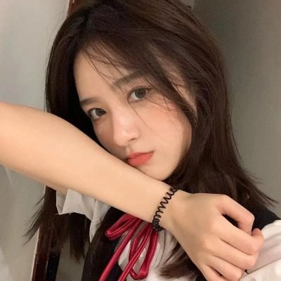 桃花暗里鹤长音